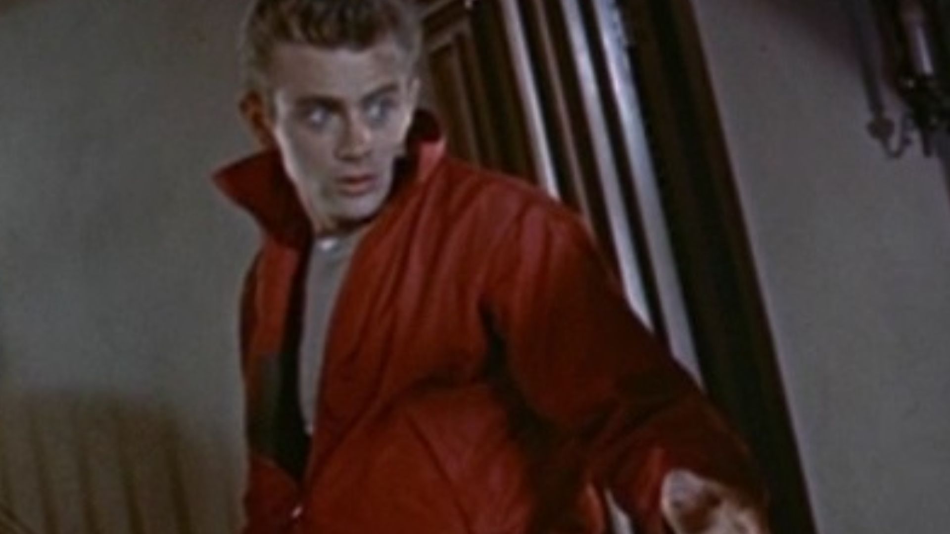 File:Ann Doran, James Dean and Jim Backus in Rebel Without a Cause trailer.jpg