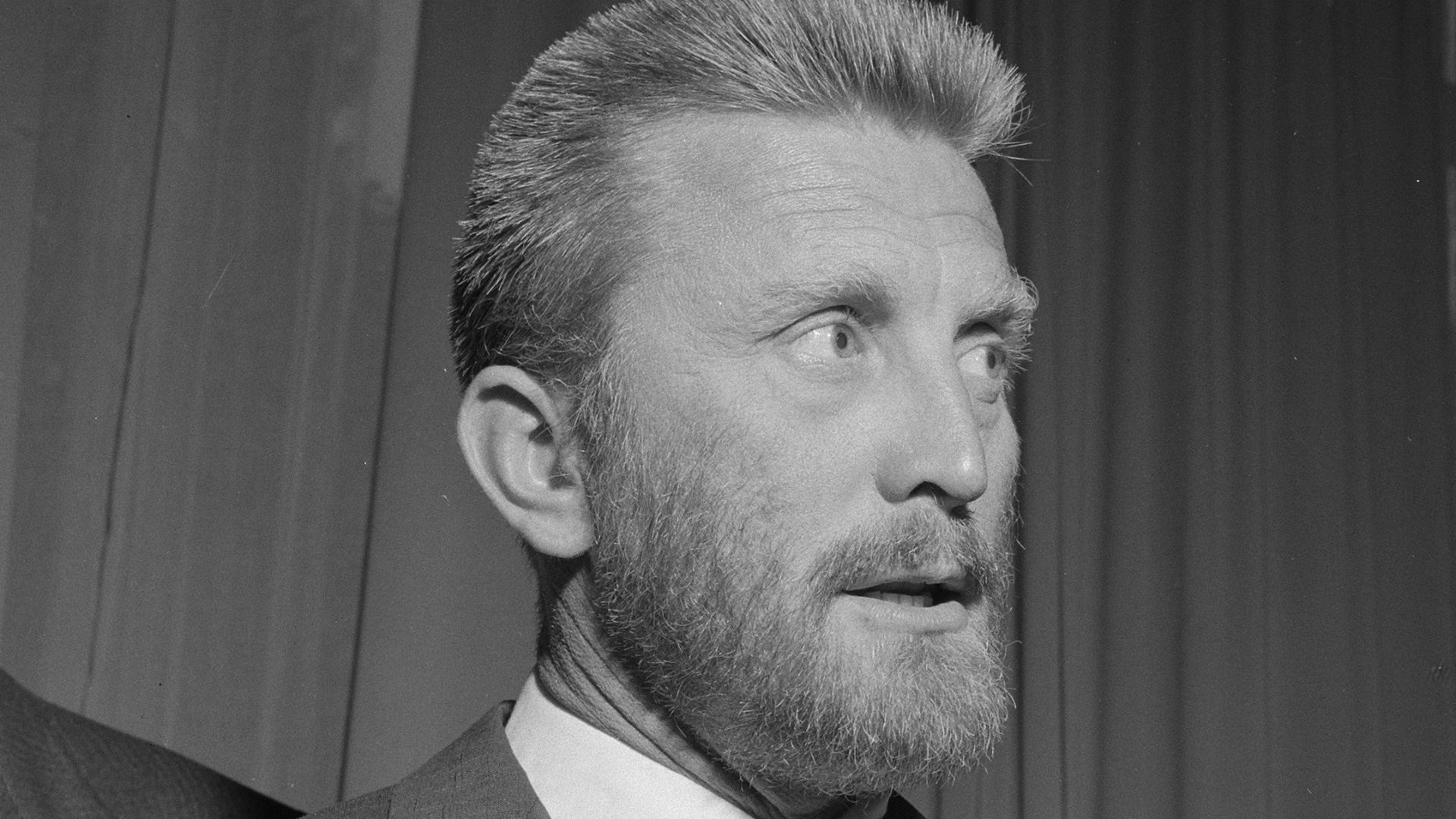 File:Kirk Douglas 907-3153.jpg
