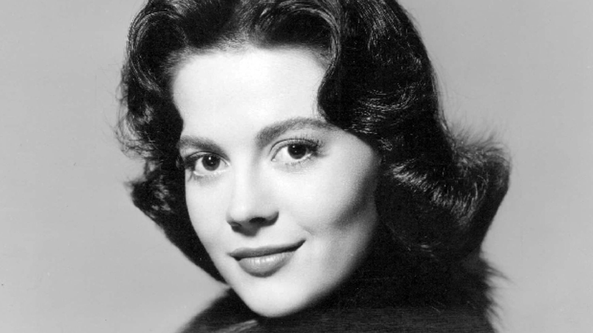 File:Natalie Wood 1958 cropped.jpg