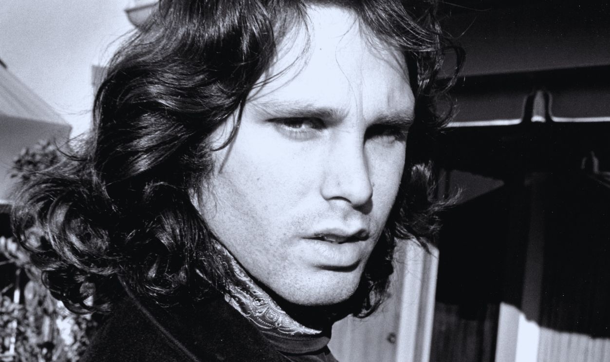 Gettyimages - 74283813, Jim Morrison Portrait Session Jim Morrison of the rock group The Doors poses for a portrait on December 21, 1967 in Los Angeles, California. 