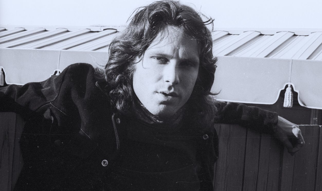 Gettyimages - 73908475, Jim Morrison Portrait Session Jim Morrison of the rock group The Doors poses for a portrait on December 21, 1967 in Los Angeles, California.