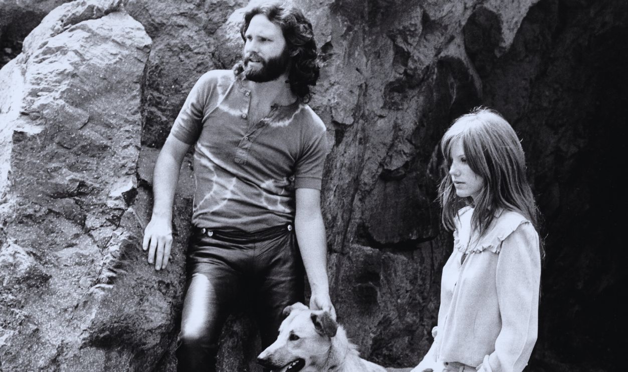 Gettyimages - 76056876, Jim Morrison and Pamela Courson Photo Shoot in Hollywood Hills, 1969
