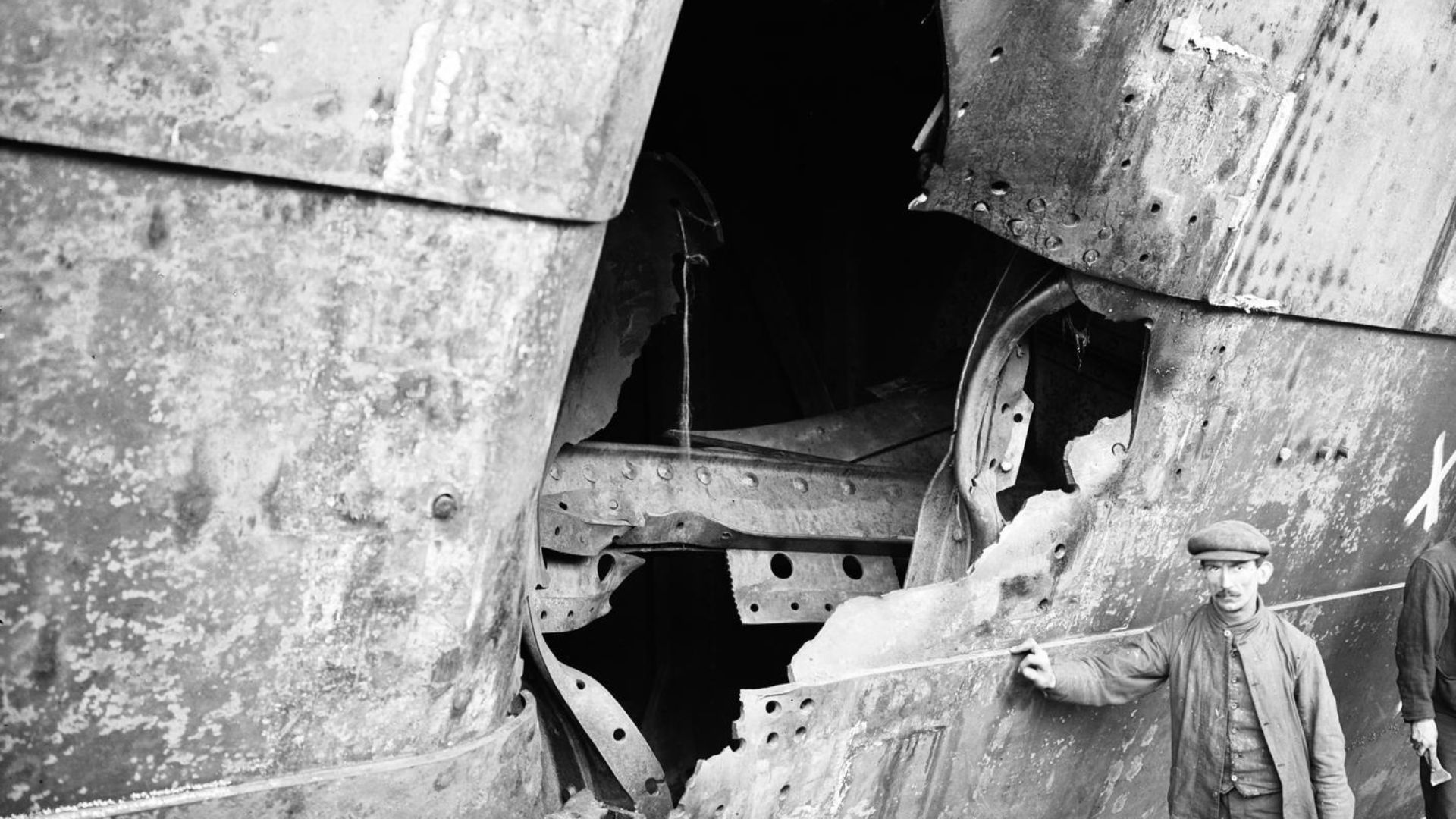 File:Olympic Hawke collision damage.jpg