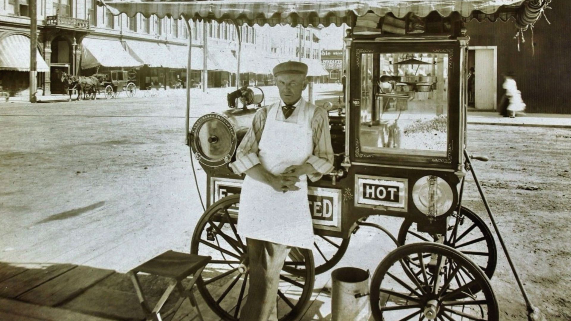 File:Cretors Steam Powered Popcorn Machine c1905.png