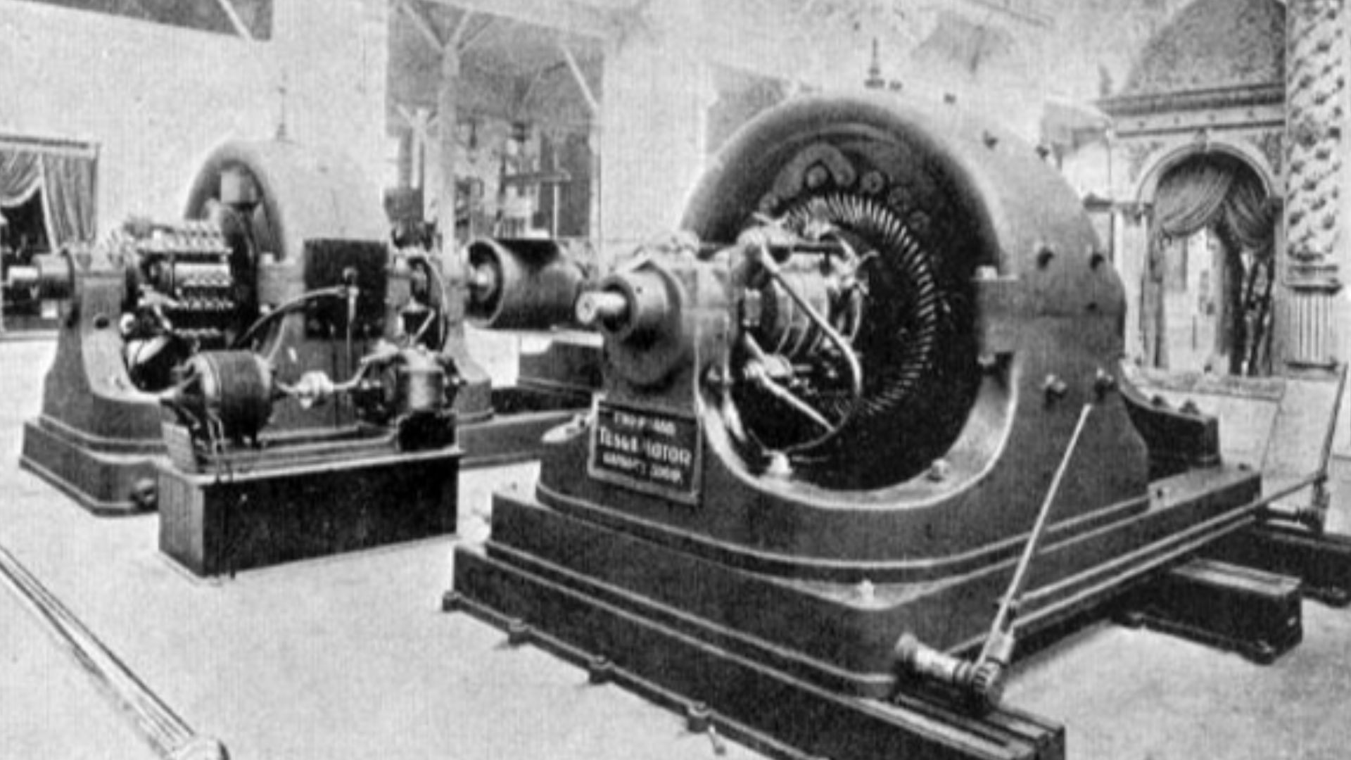 File:Tesla polyphase AC 500hp generator at 1893 exposition.jpg