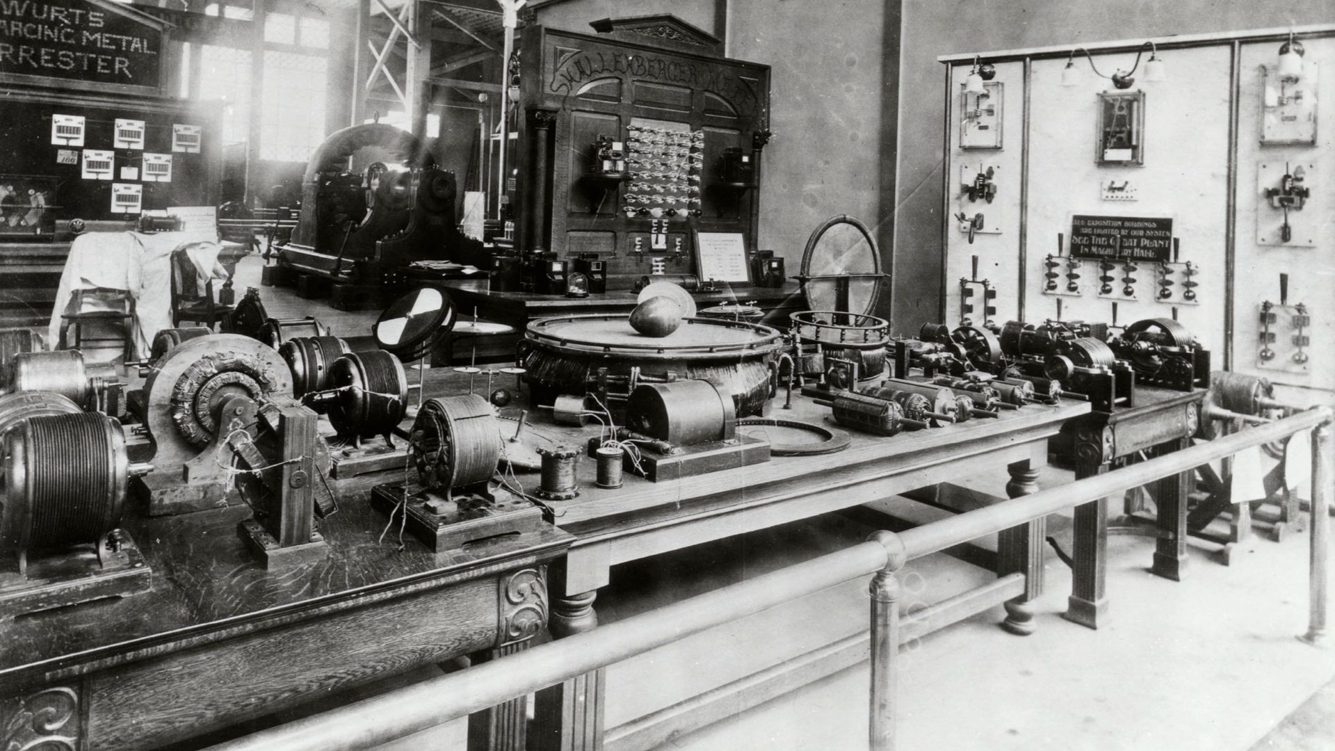 File:Nikola Tesla's personal exhibit at the 1893 Chicago World's Columbian Exposition Fair.png