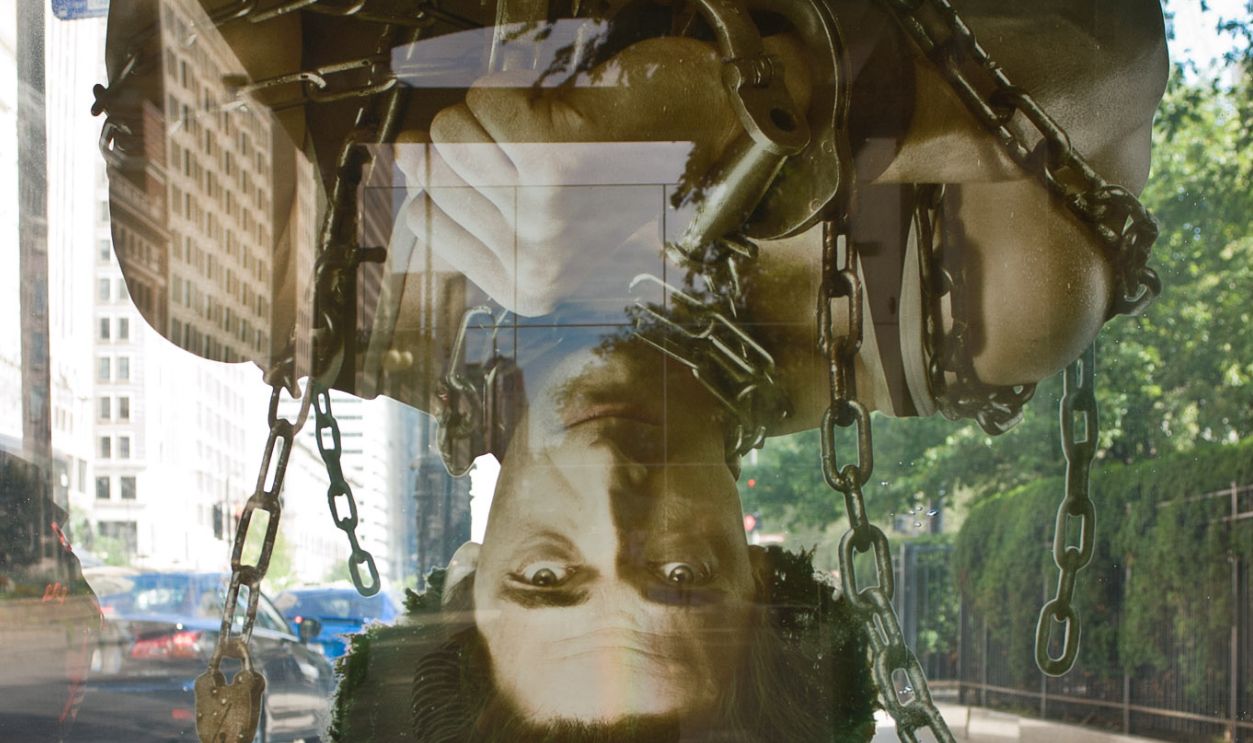 HISTORY Challenges Chicago To HOUDINI's Greatest Escape With Innovative, Interactive 3D Bus Shelters