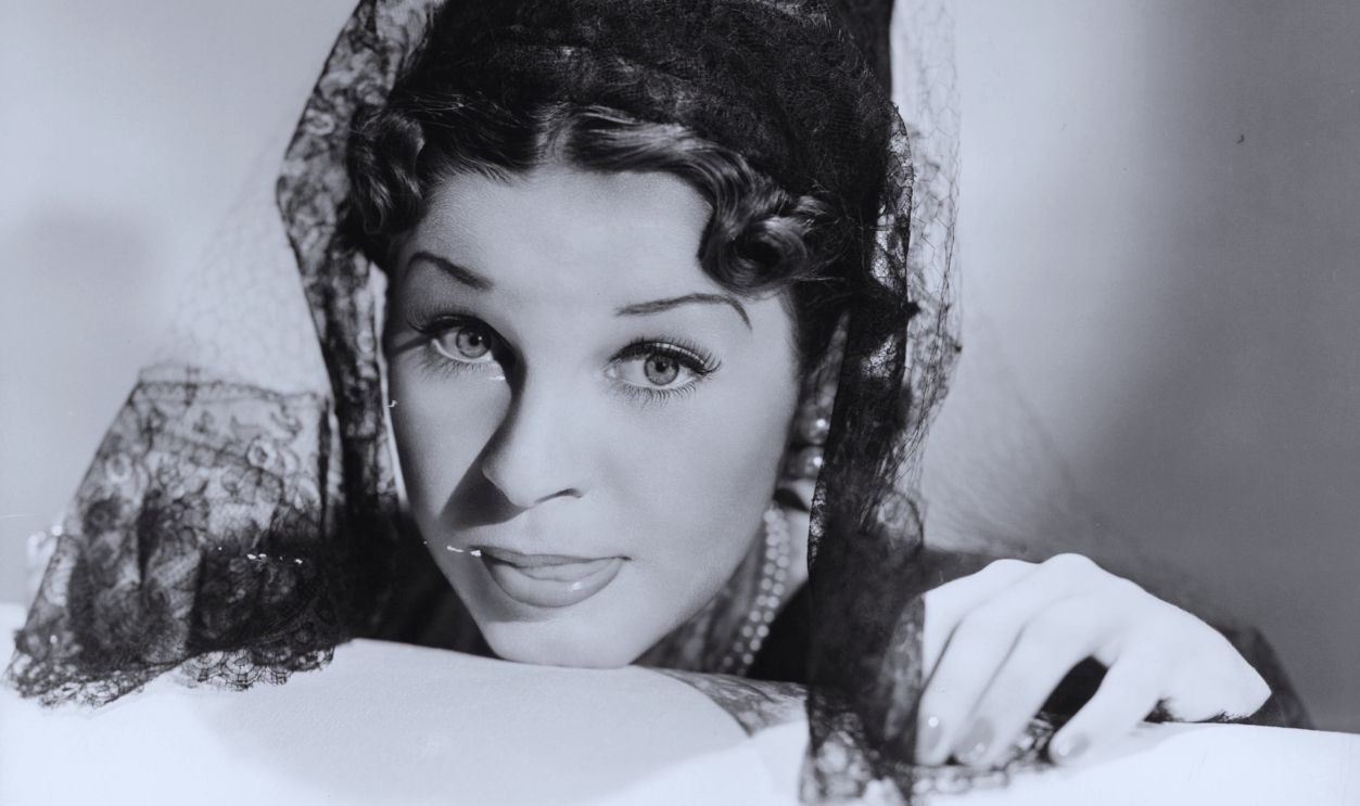 Gettyimages - 128010656, Martha Raye In 'College Swing' Martha Raye in a scene from the film 'College Swing', 1938.