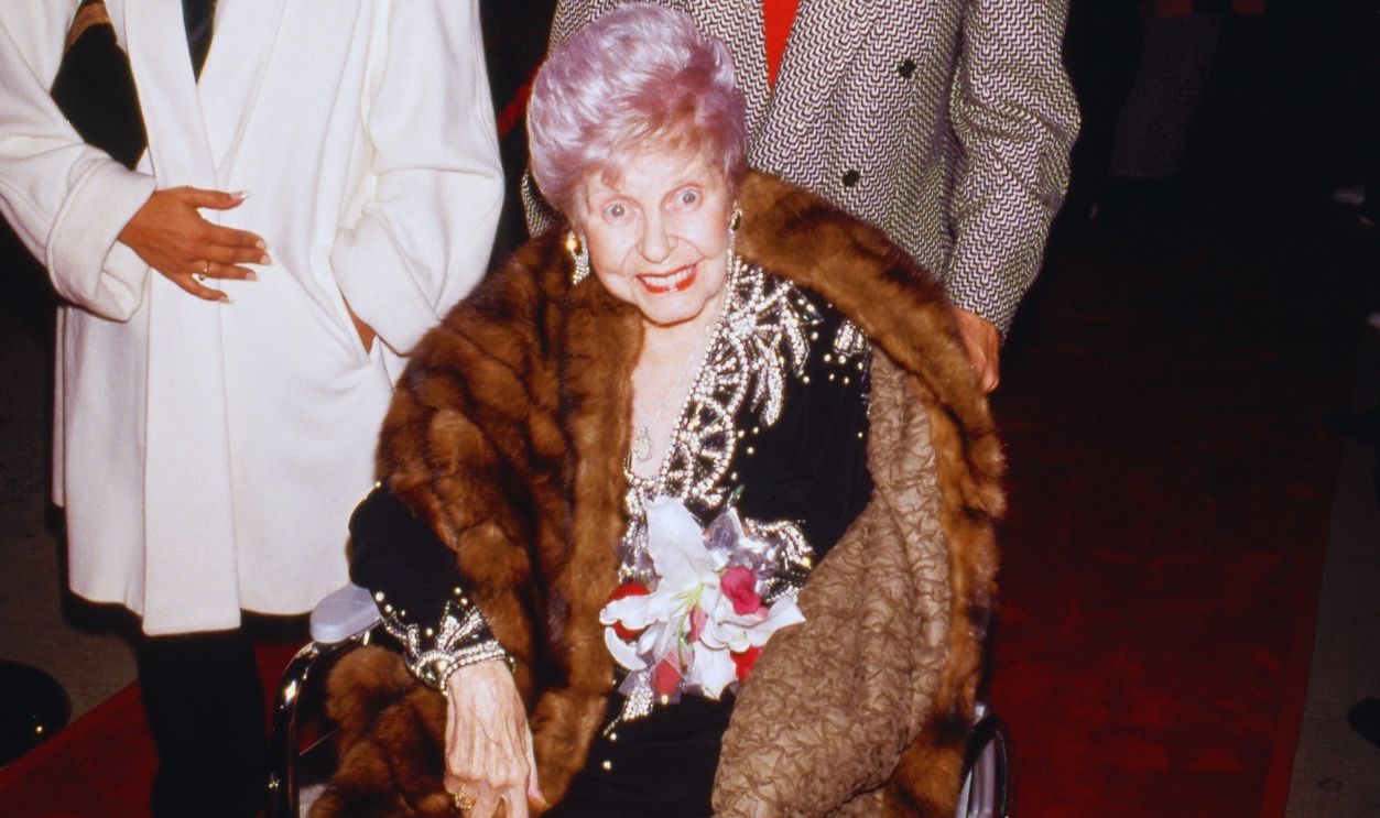 Gettyimages - 1730298860, Martha Raye Martha Raye and Mark Harris Circa 1990's