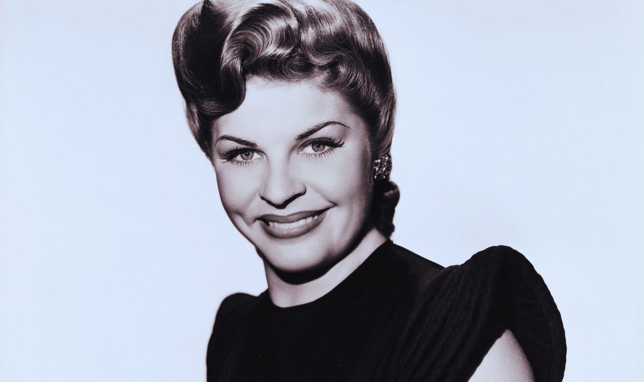 Gettyimages - 515508464, Portrait of Martha Raye MARTHA RAYE, WIDE-MOUTHED AMERICAN COMEDIENNE AND VOCALIST, POPOULAR ON RADIO AND TV.