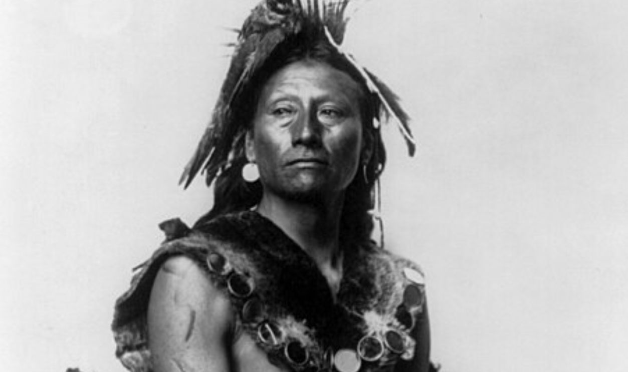 Stillness That Speaks Across Generations