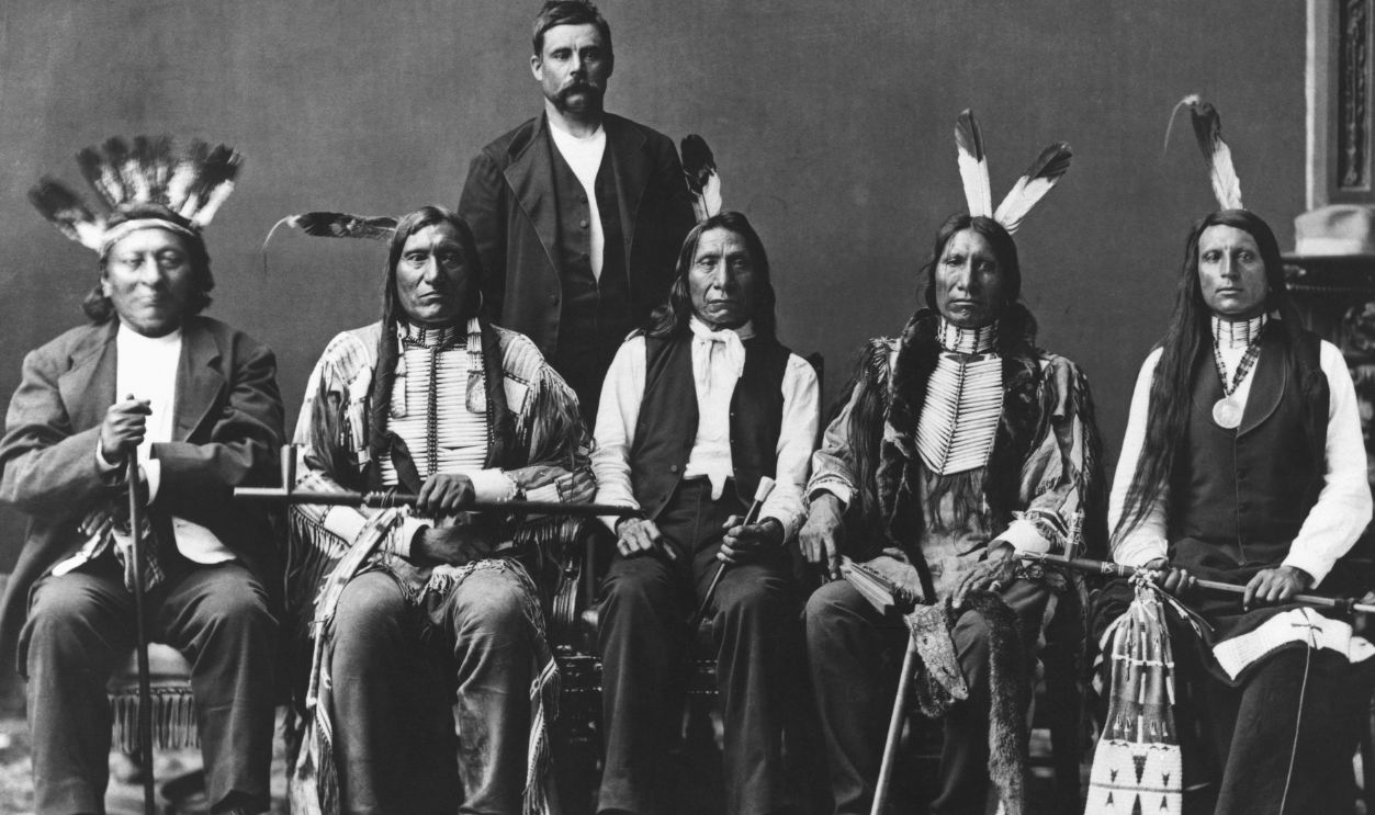 John Bridgeman Behind Sioux Delegation