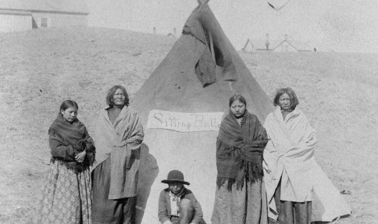 The Family That Outlived A Leader