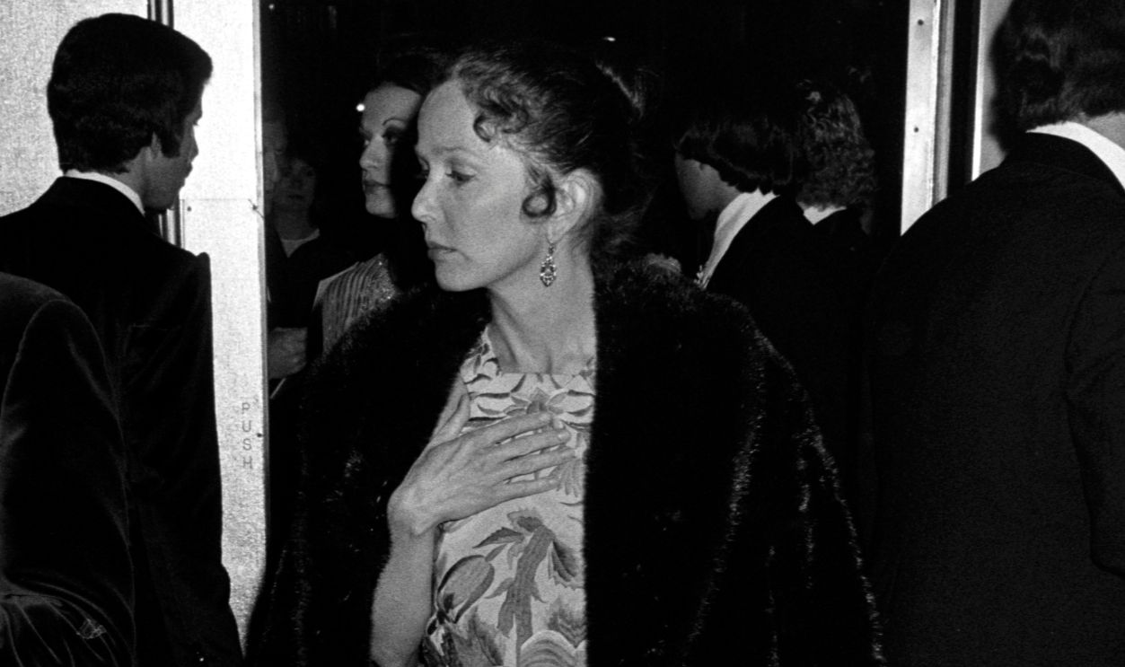 Gettyimages - 1763876392, AFI Tribute to Bette Davis Brooke Hayward (C) attends an American Film Institute event at the Beverly Hilton Hotel in Beverly Hills, California, on March 2, 1977.
