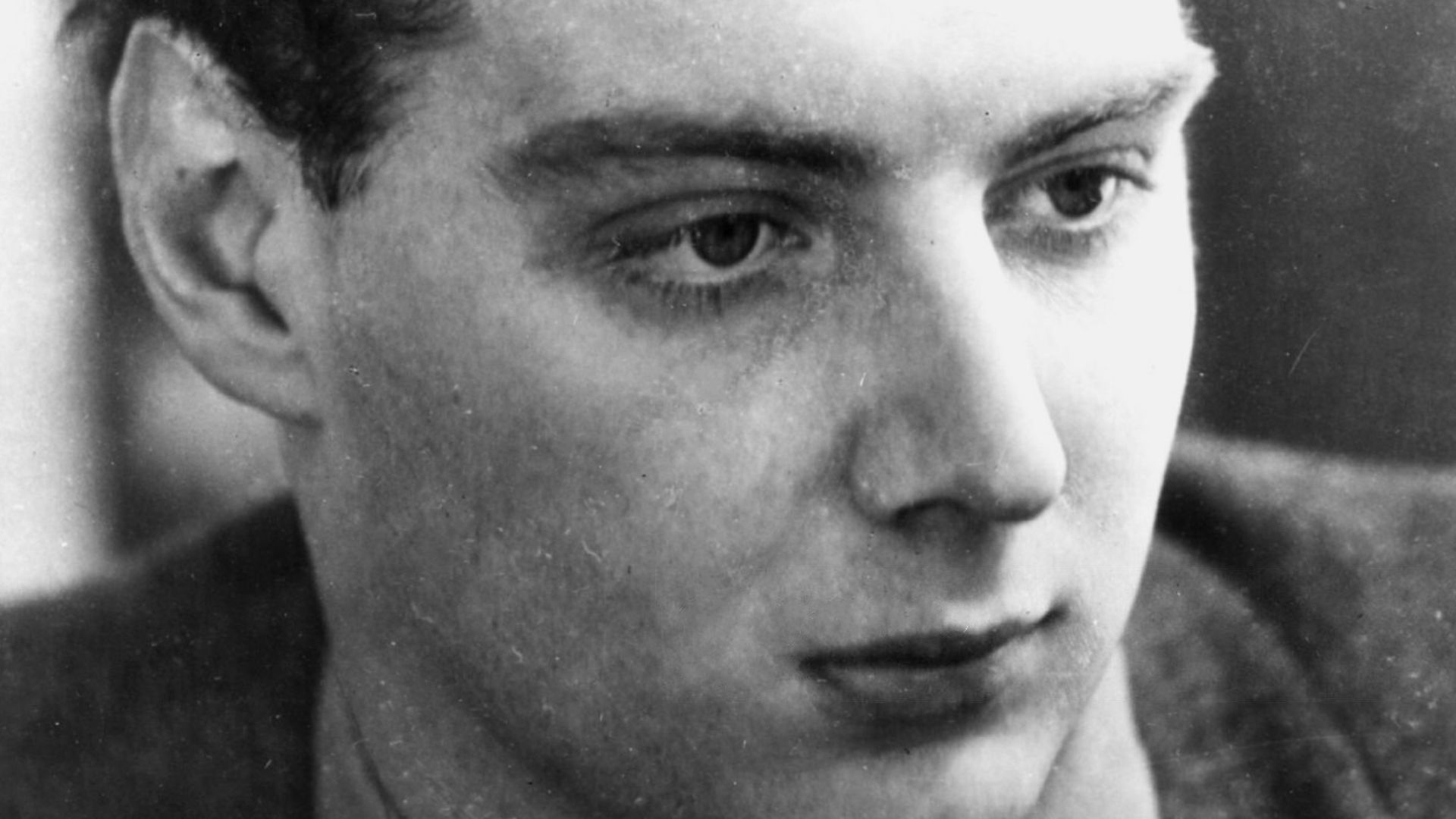 File:Guy Burgess 1935.jpg