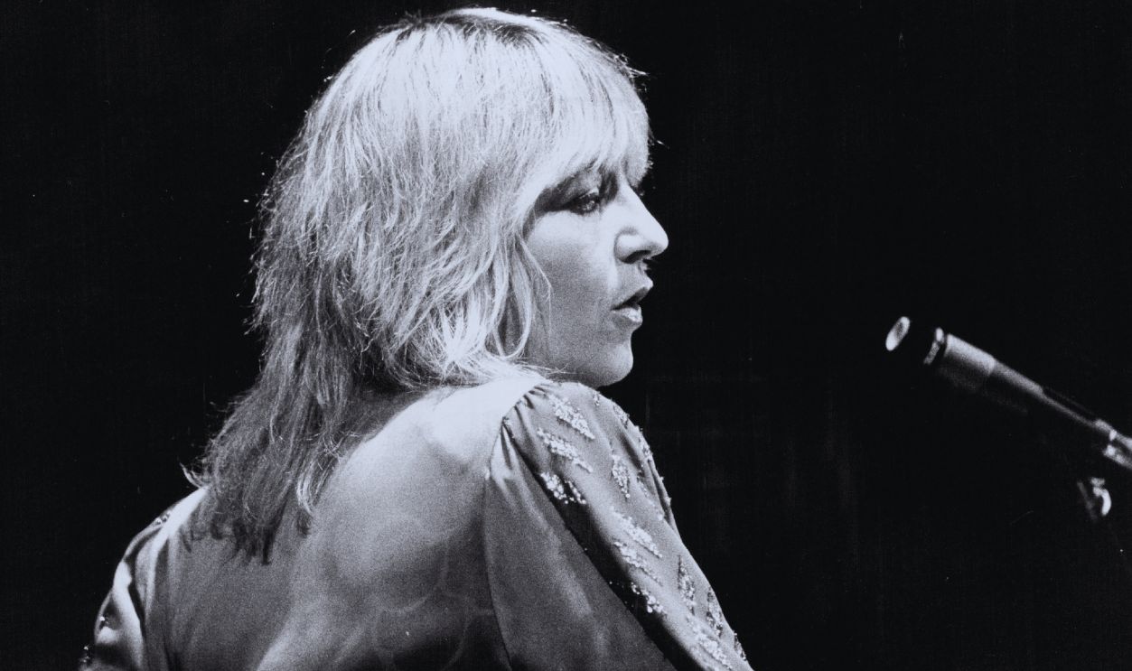  Gettyimages - 1577056804, Christine McVie, Fleetwood Mac, September 1982 BLOOMINGTON, MN. - SEPTEMBER 1982: Christine McVie of Fleetwood Mac during a concert, Thursday, September 23, 1982 at Met Center in Bloomington, Minn., part of the band's Mirage Tour. Metropolitan Sports Center.