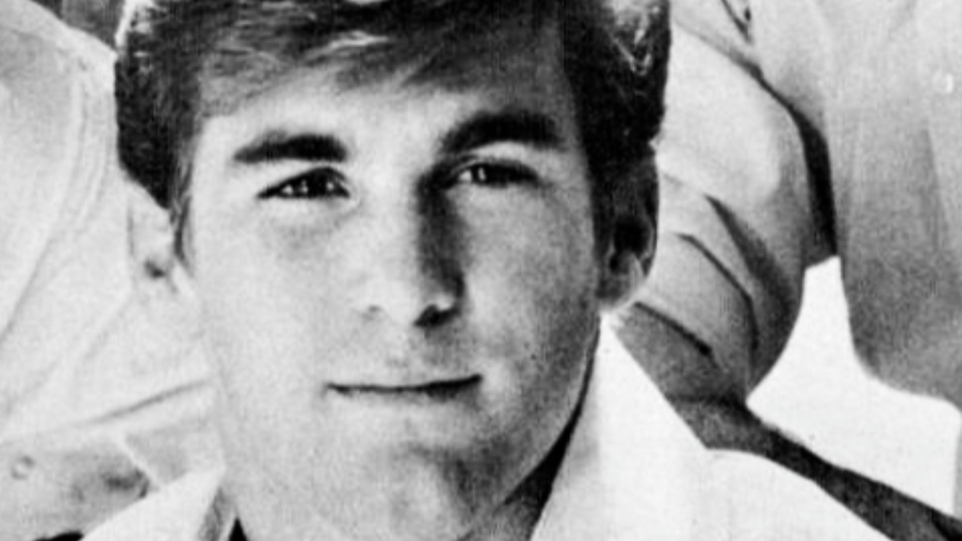 File:The Beach Boys (1965) (Dennis).png