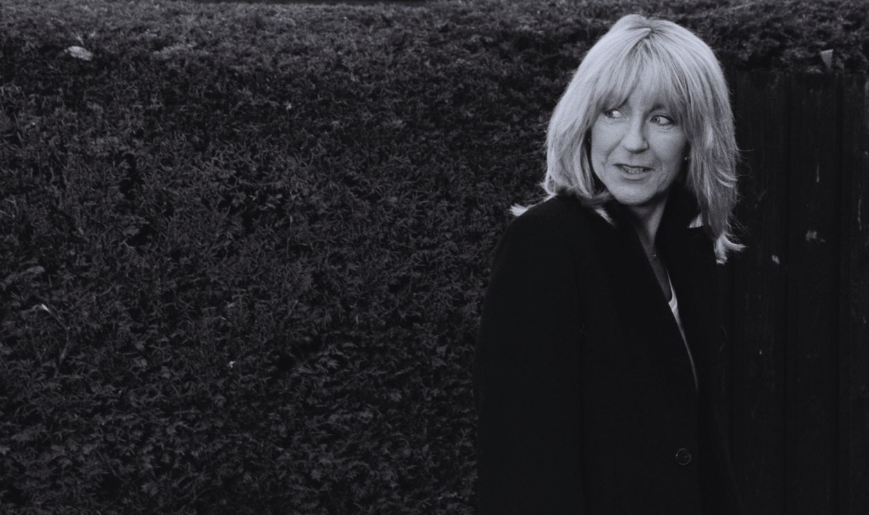 Gettyimages - 2204673210, Christine McVie At Home Portrait of English singer-songwriter and keyboard player Christine McVie (1943 - 2022) of Fleetwood Mac at home in Canterbury, Kent, United Kingdom, November 2009.