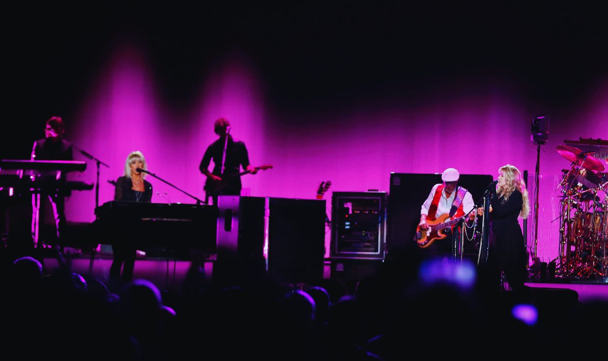 Gettyimages - 1156776239, Members of the rock band Christine McVie left and singer Stevie Nicks played Tuesday September 30 , 2014 at Target Center in Minneapolis ,MN. ] Jerry Holt Jerry.holt@startribune.com