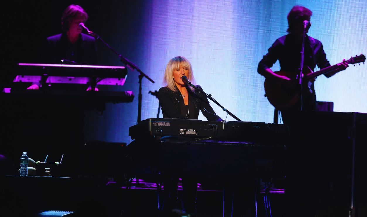 Gettyimages - 456765462, Fleetwood Mac In Concert - New York, NY NEW YORK, NY - OCTOBER 06: Christine McVie of Fleetwood Mac performs on stage at Madison Square Garden on October 6, 2014 in New York City.