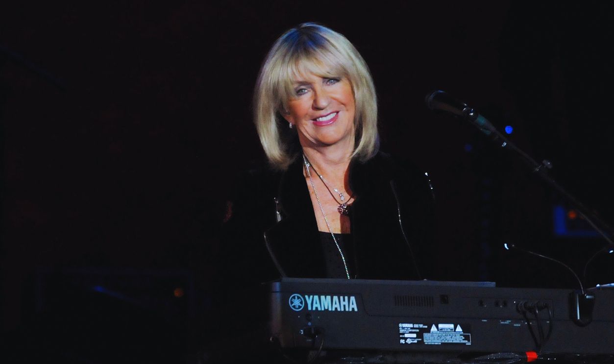 Gettyimages - 474888788, Fleetwood Mac Perform At O2 Arena In London LONDON, ENGLAND - MAY 27: Christine McVie of Fleetwood Mac performs live on stage at The O2 Arena on May 27, 2015 in London, United Kingdom