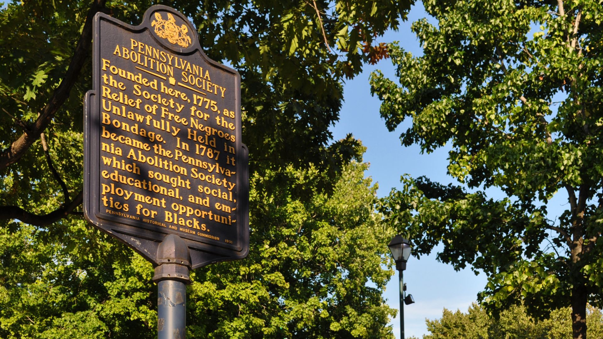 File:Pennsylvania Abolition Society Historical Marker at S Front near Walnut Sts Philadelphia PA (DSC 4606).jpg