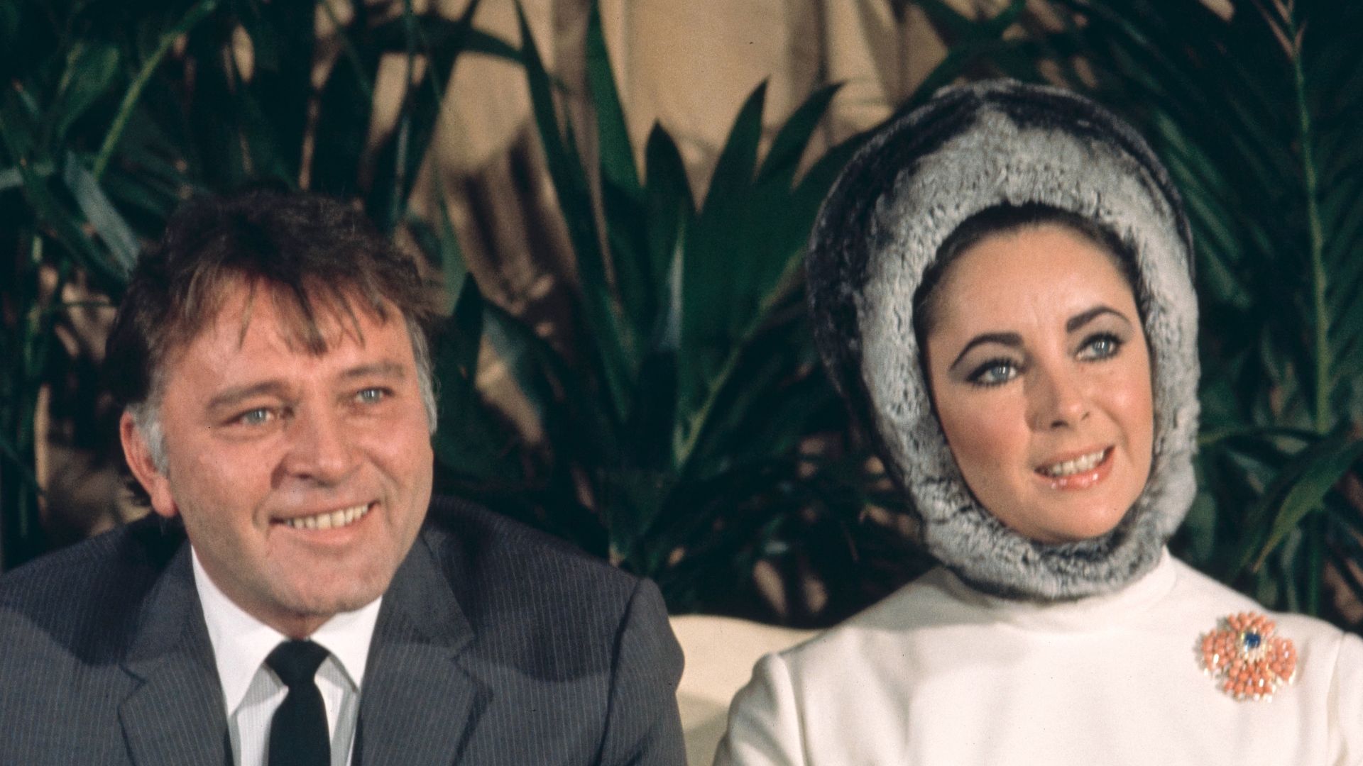 File:Richard Burton, Elizabeth Taylor, New York City.jpg