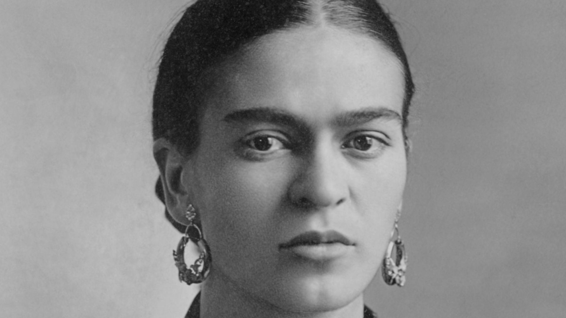 File:Frida Kahlo, by Guillermo Kahlo.jpg