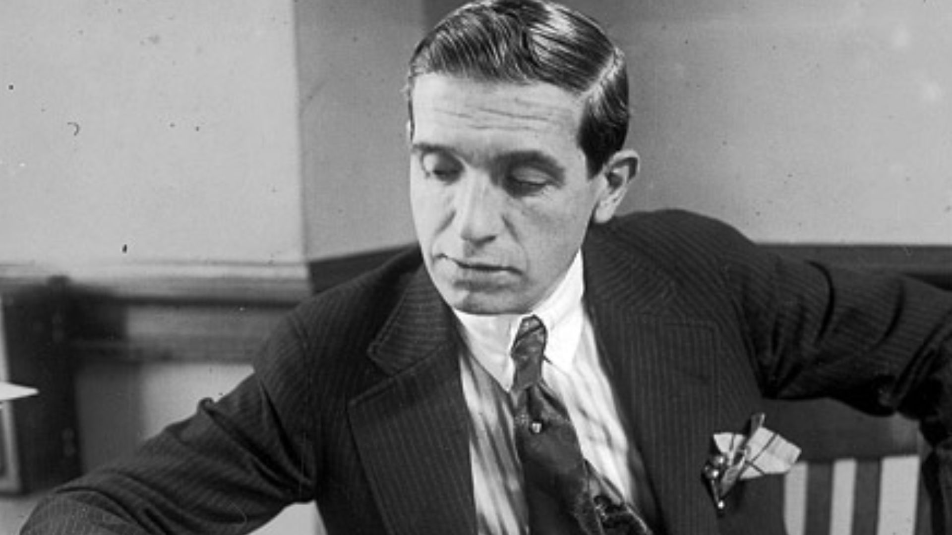 File:Charles Ponzi.jpg
