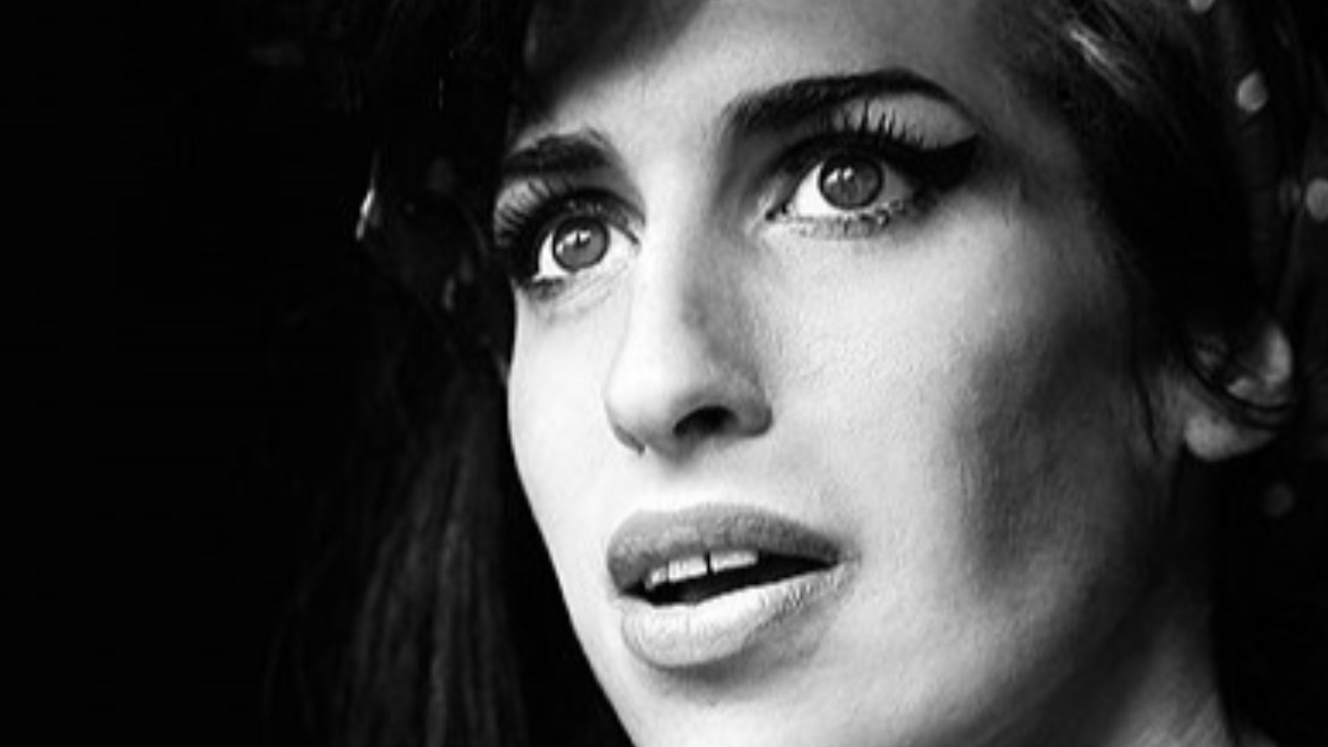 File:Amy Winehouse in 2008.jpg