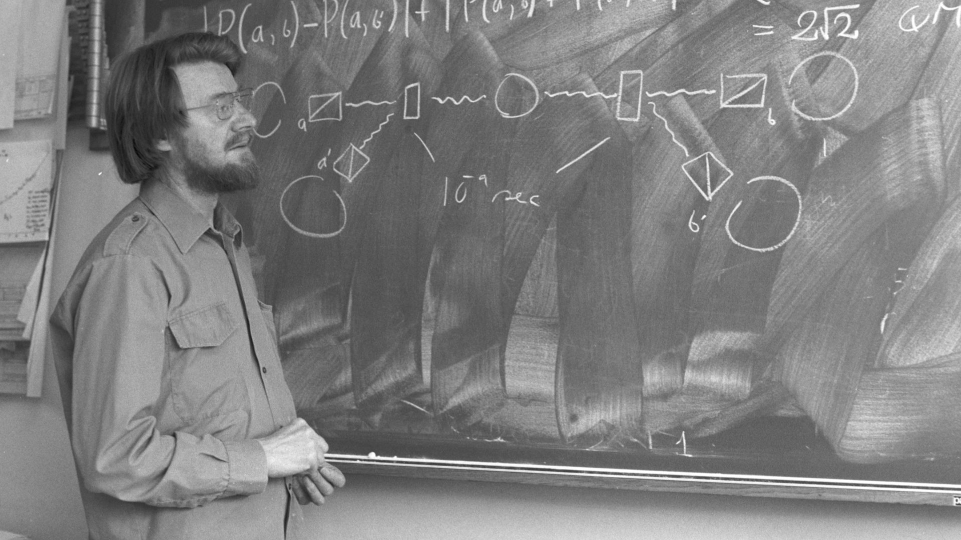 File:John Bell commenting the famous Bell's inequalities (8206241).jpg