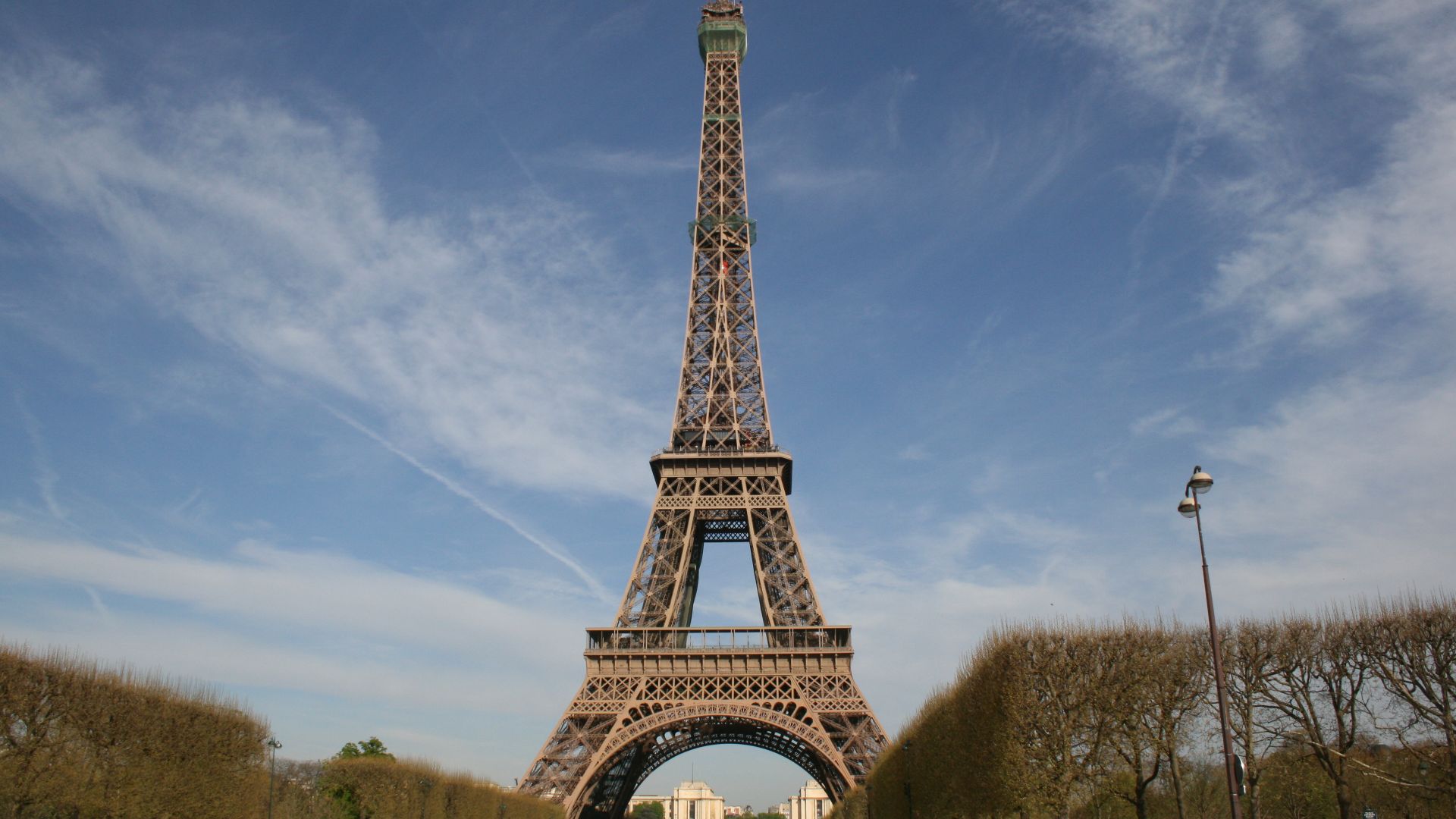 File:Eiffel tower-Paris.jpg