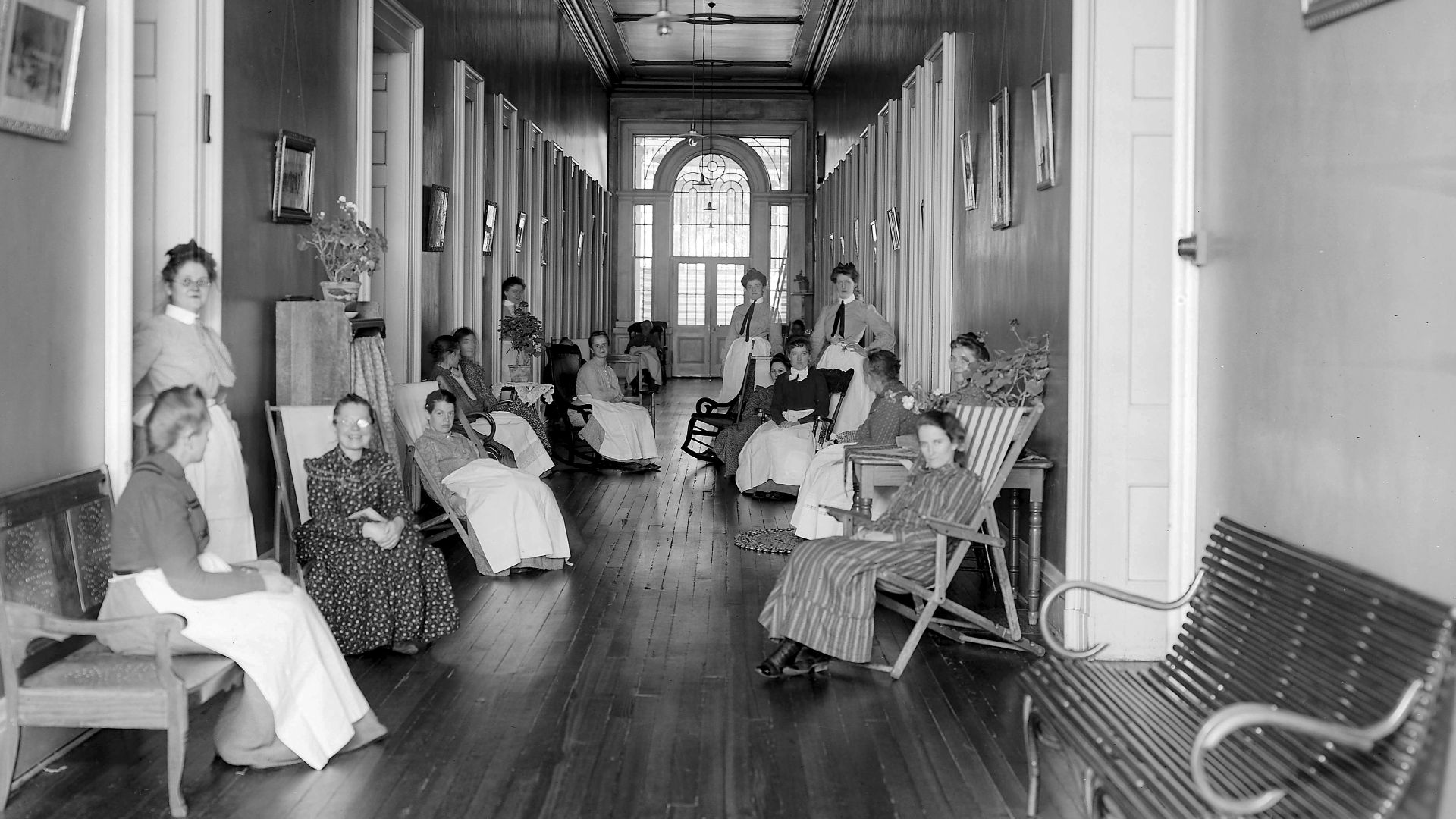 File:Women's Corridor Insane Asylum.jpg