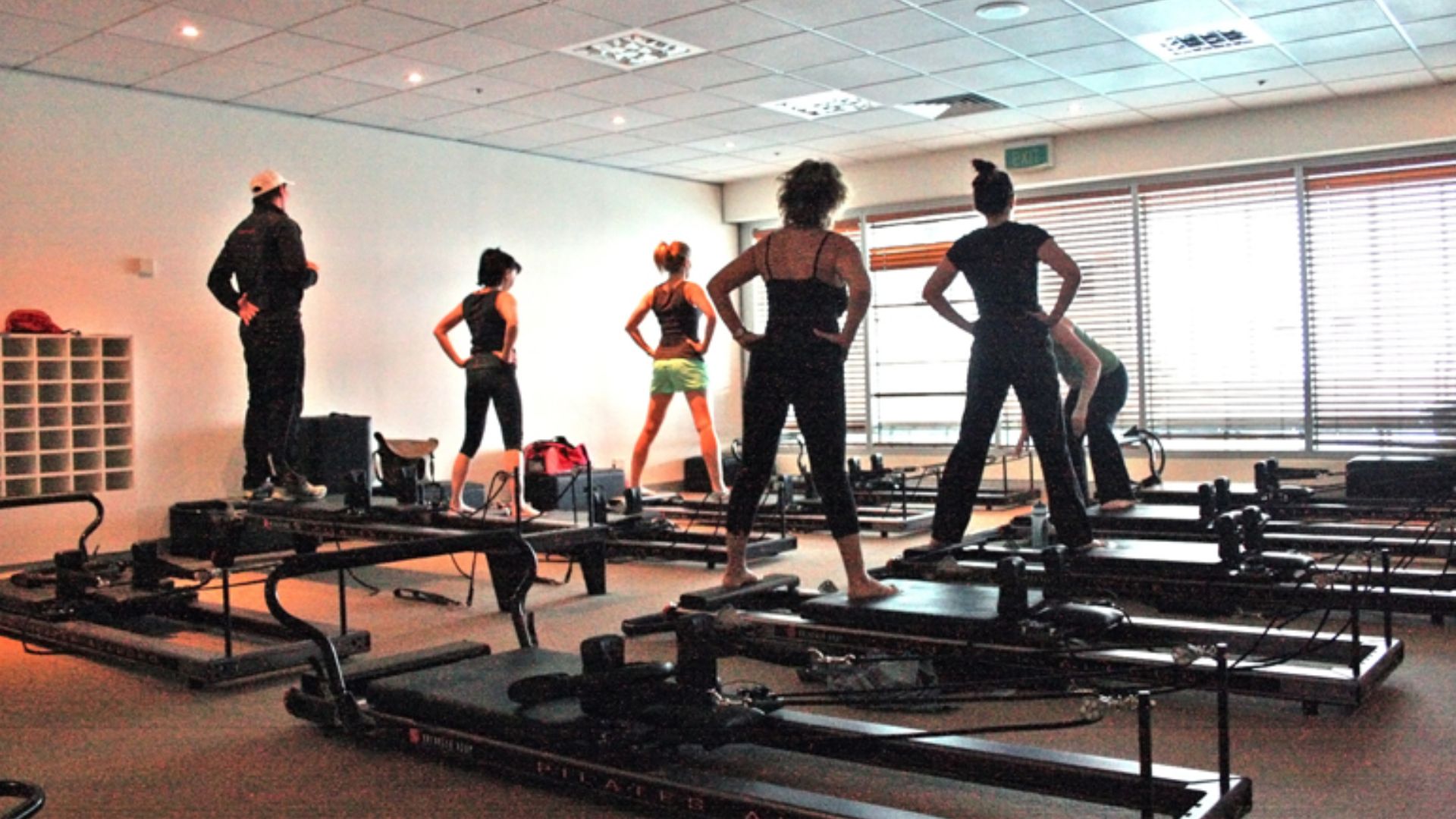 File:Pilates at a Gym.JPG