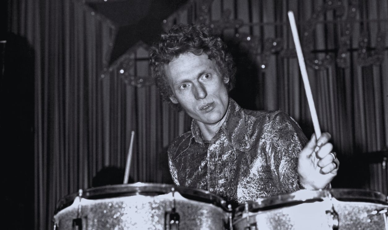 Gettyimages - 106492634, Cream Perform In Germany