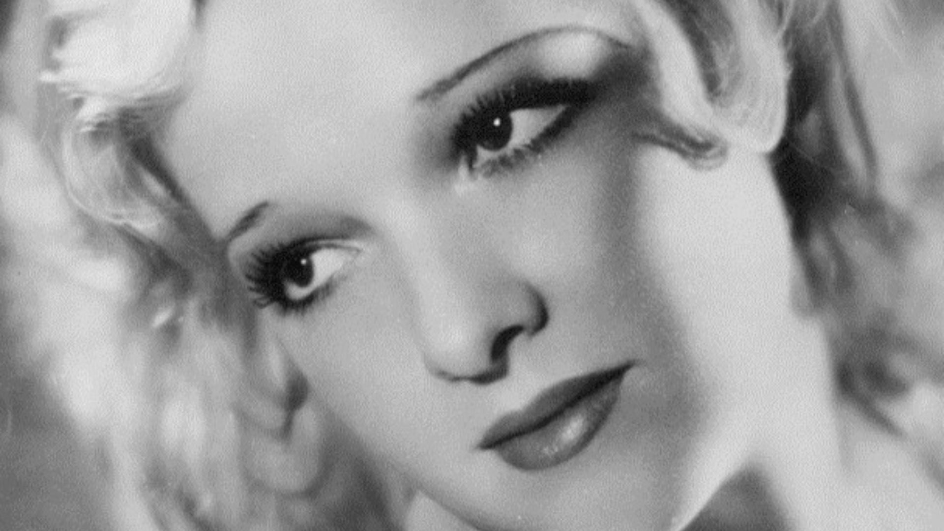 File:Dixie Lee 1935 2.jpg