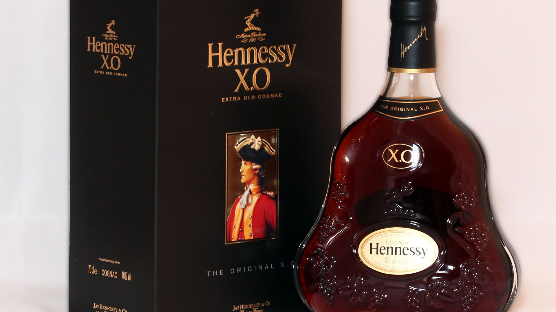 File:Hennesy XO close.jpg