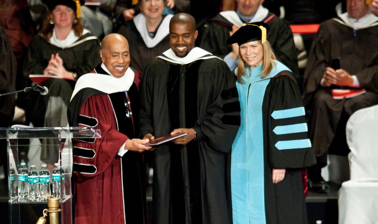 2015 School Of Art Institute Of Chicago Commencement Ceremony