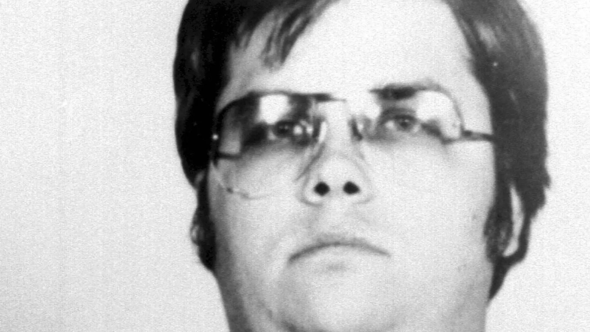 File:Mark David Chapman, NYPD mugshot.jpg