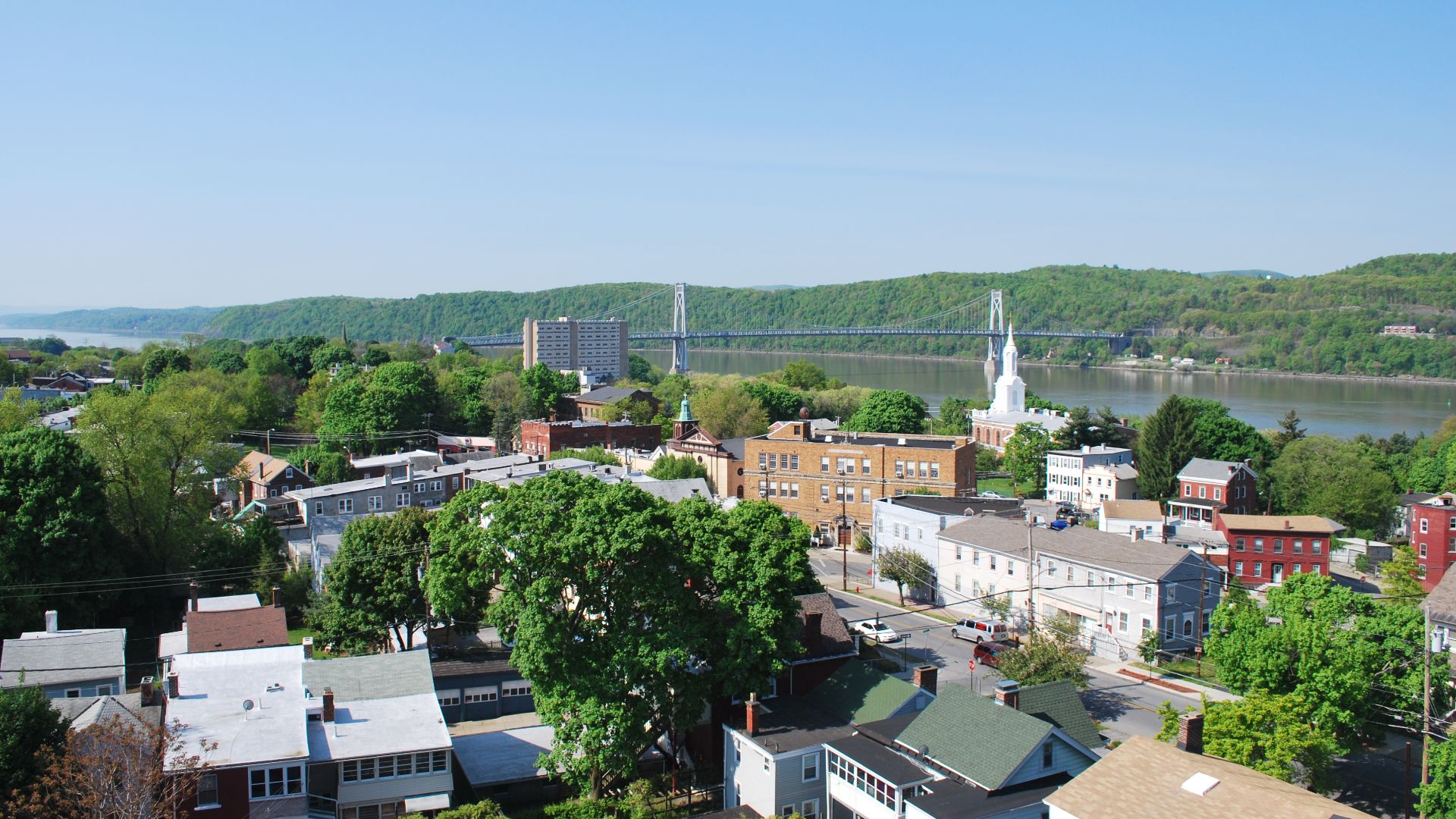 File:Poughkeepsie, NY spring 2010 bird's-eye view.JPG