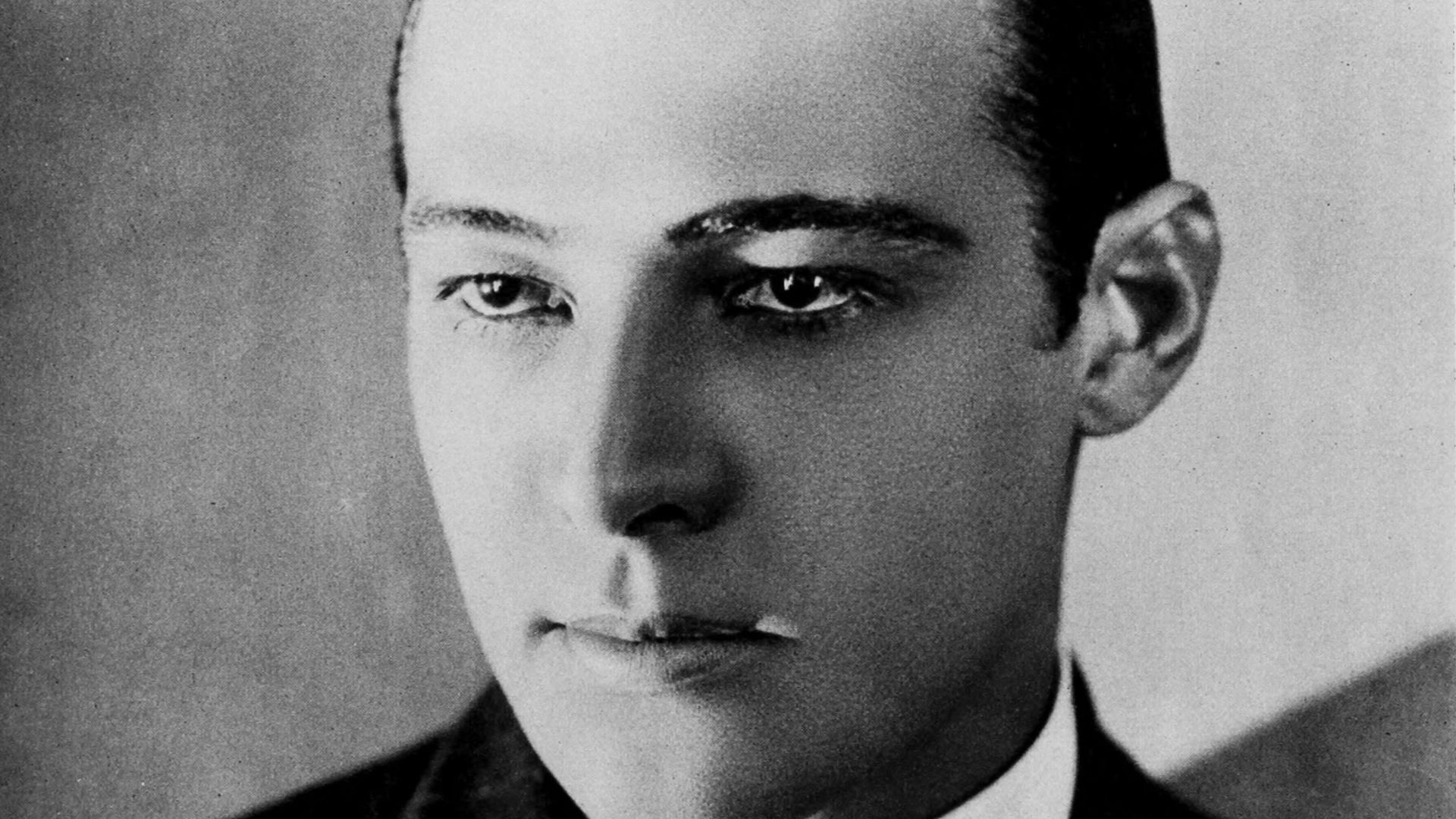 File:Rudolph Valentino - Sep 1922 Photoplay.jpg
