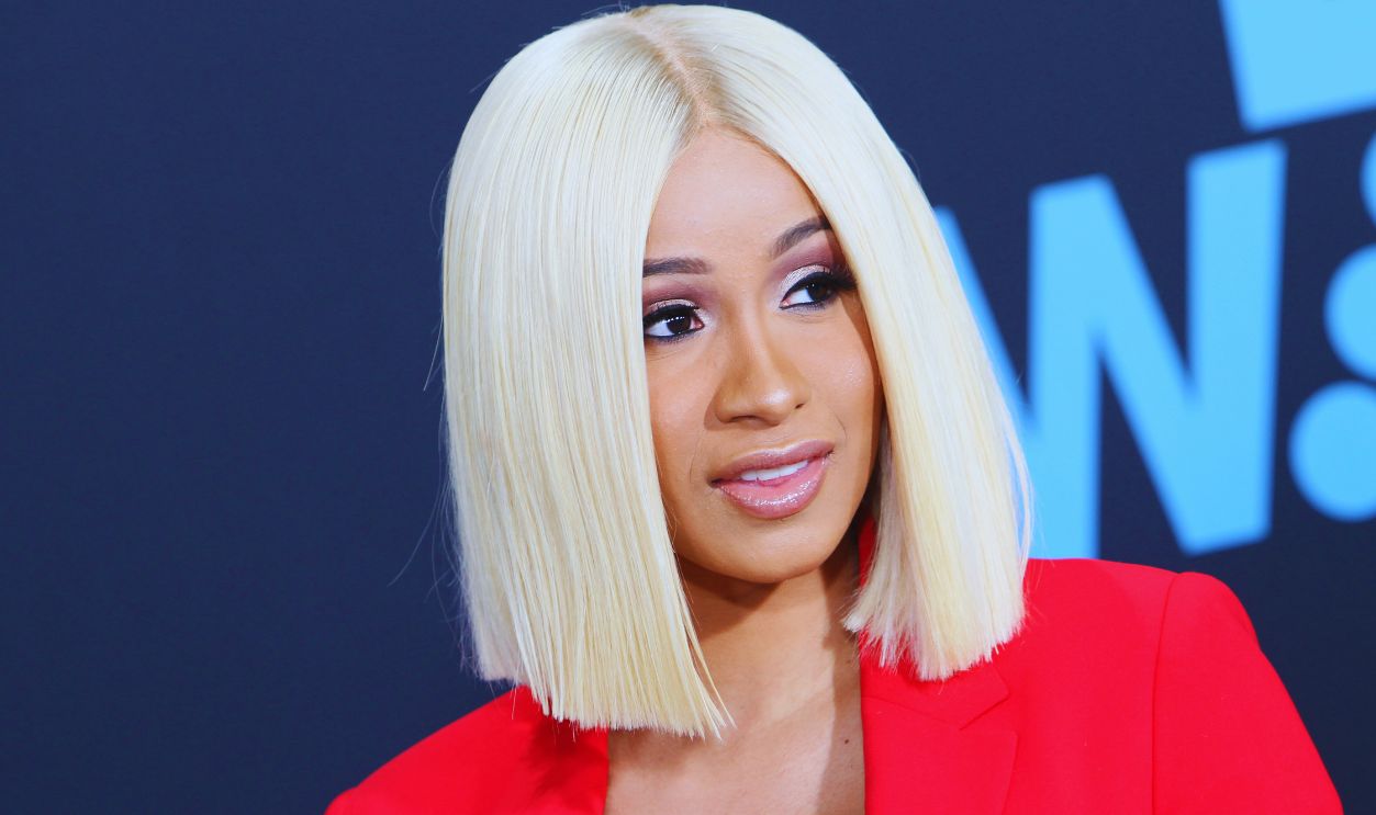 Gettyimages - 803507230, 2017 BET Awards - Arrivals LOS ANGELES, CA - JUNE 25: Cardi B. arrives at the 2017 BET Awards at Microsoft Theater on June 25, 2017 in Los Angeles, California.