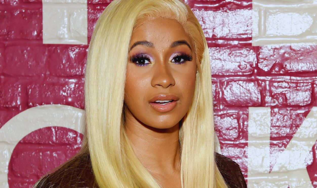 Gettyimages - 854428878, Airbnb's New York City Experiences Launch Event THE BROOKLYN BOROUGH OF NEW YORK CITY, NY - SEPTEMBER 26: Cardi B attends Airbnb's New York City Experiences Launch Event on September 26, 2017 in the Brooklyn borough of New York City City. 