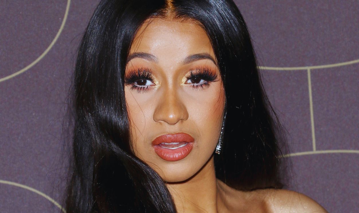 Gettyimages - 910486932, 2018 Warner Music Group Pre-Grammy Celebration NEW YORK, NY - JANUARY 25: Rapper Cardi B attends the 2018 Warner Music Group Pre- Grammy Celebration at The Grill & The Pool Restaurants on January 25, 2018 in New York City.