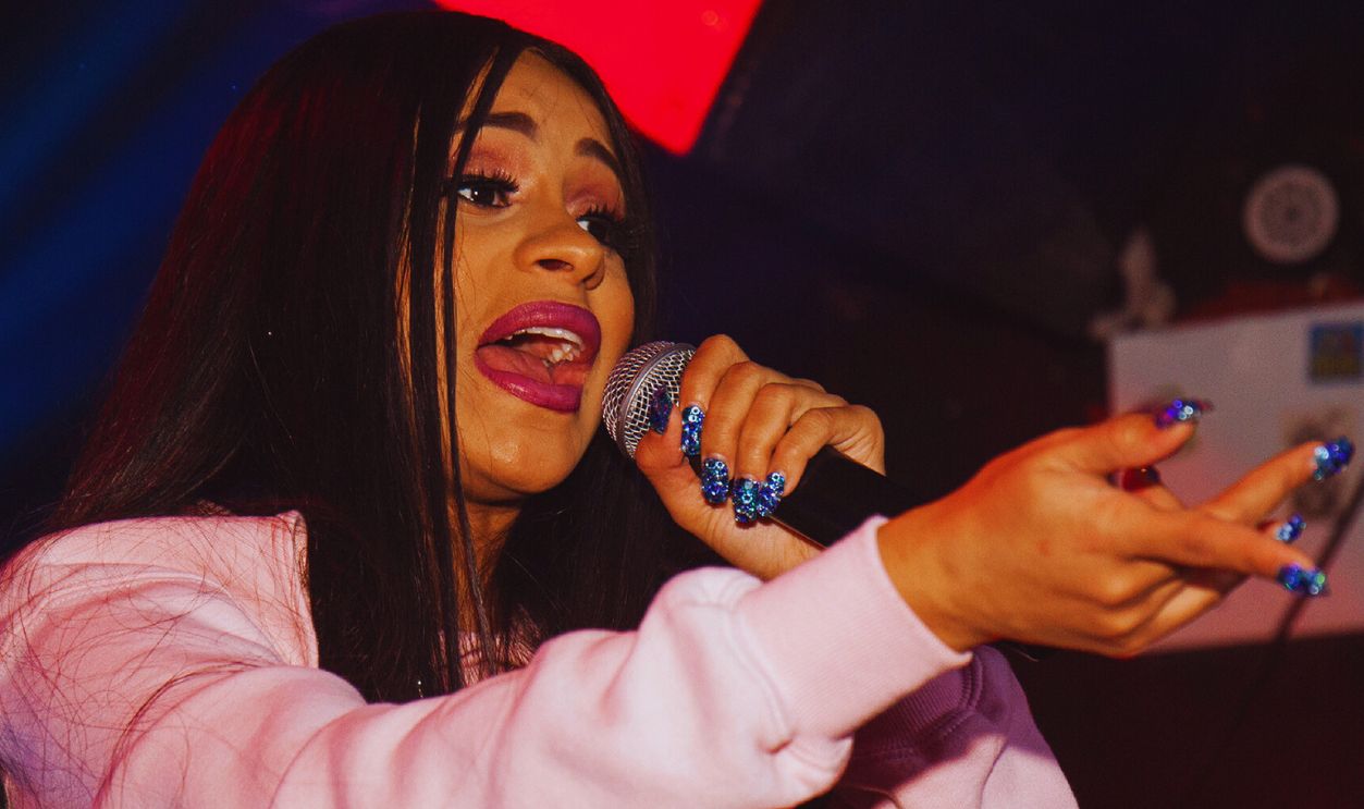 Gettyimages - 634953686, Cardi B In Concert - New York City NEW YORK, NY - FEBRUARY 11: Cardi B performs onstage during Ladyfags monthly party 'Holy Mountain' at Slake on February 11, 2017 in New York City.