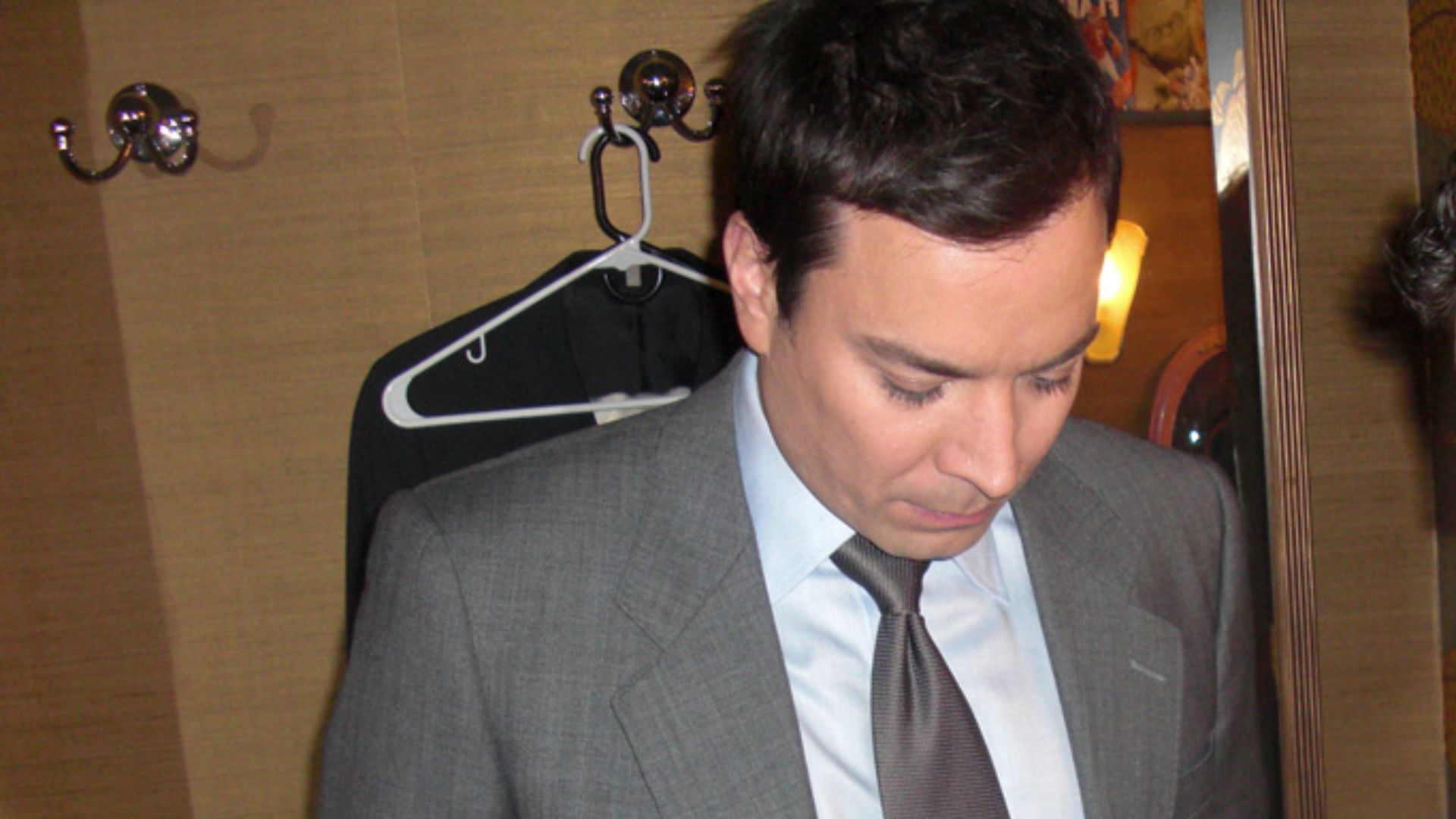 File:Oz Pearlman Performing for Jimmy Fallon.jpg