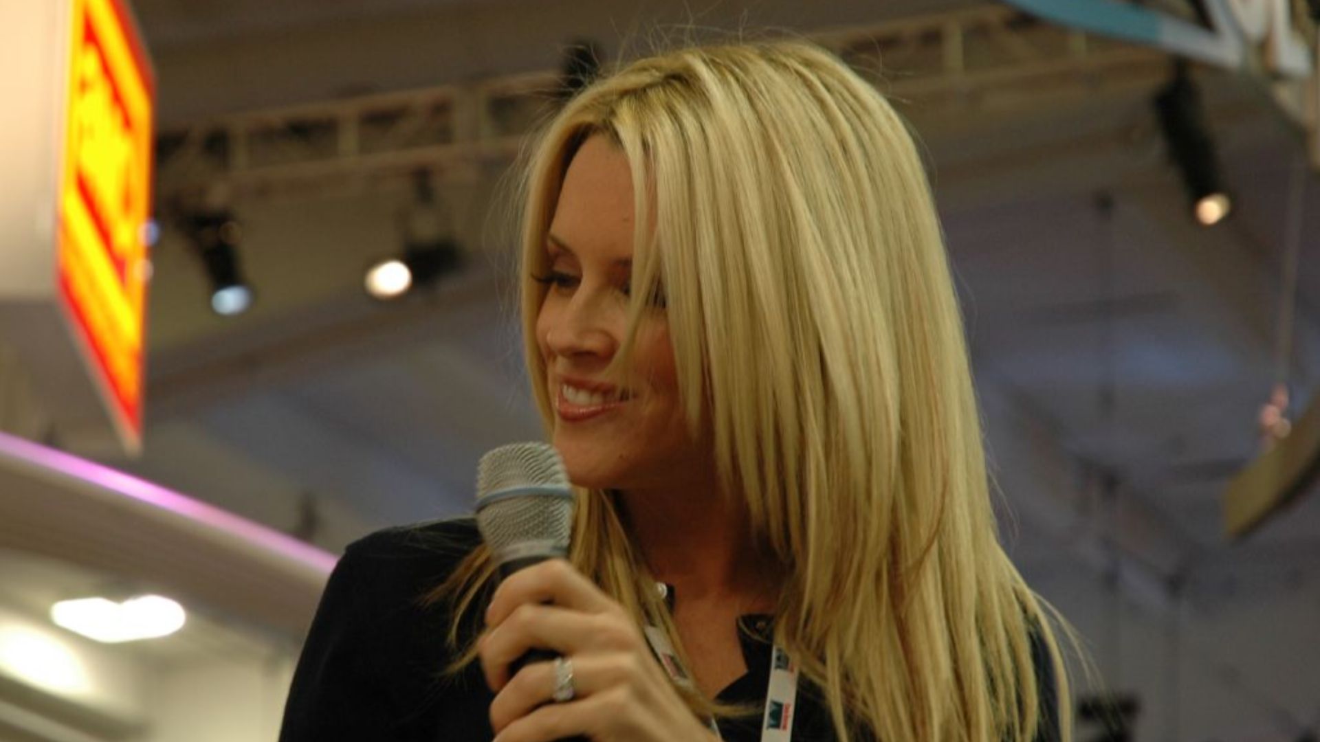 File:20050404 Jenny McCarthy.jpg