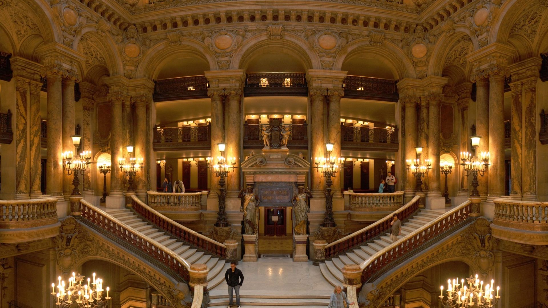 File:Opera Garnier Grand Escalier.jpg