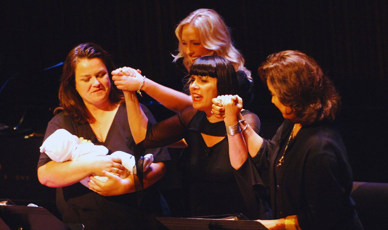 Gettyimages - 71265795, V-Day Presents Any One Of Us: Words From Prison NEW YORK - JUNE 21: (L-R) Rosie O'Donnell, Mindy McCready, Eve Ensler and Phylicia Rashad perform at the V-Day Presentation of Any One Of Us: Words From Prison at Alice Tully Hall - Lincoln Center June 21, 2006 in New York City.