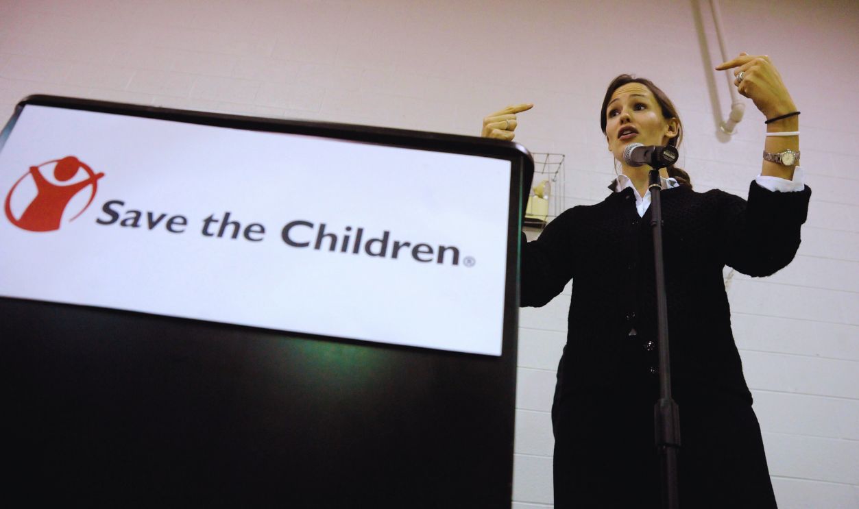Gettyimages - 106975127, Jennifer Garner Helps Launch Six New Save The Children U.S. Program Sites In Her Native West Virginia